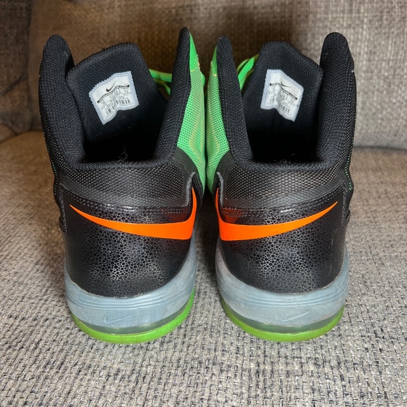 Nike Mens Air Max Stutter Step 2 - Picture 6 of 8